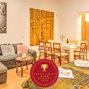  מלון דירות Central Apartments